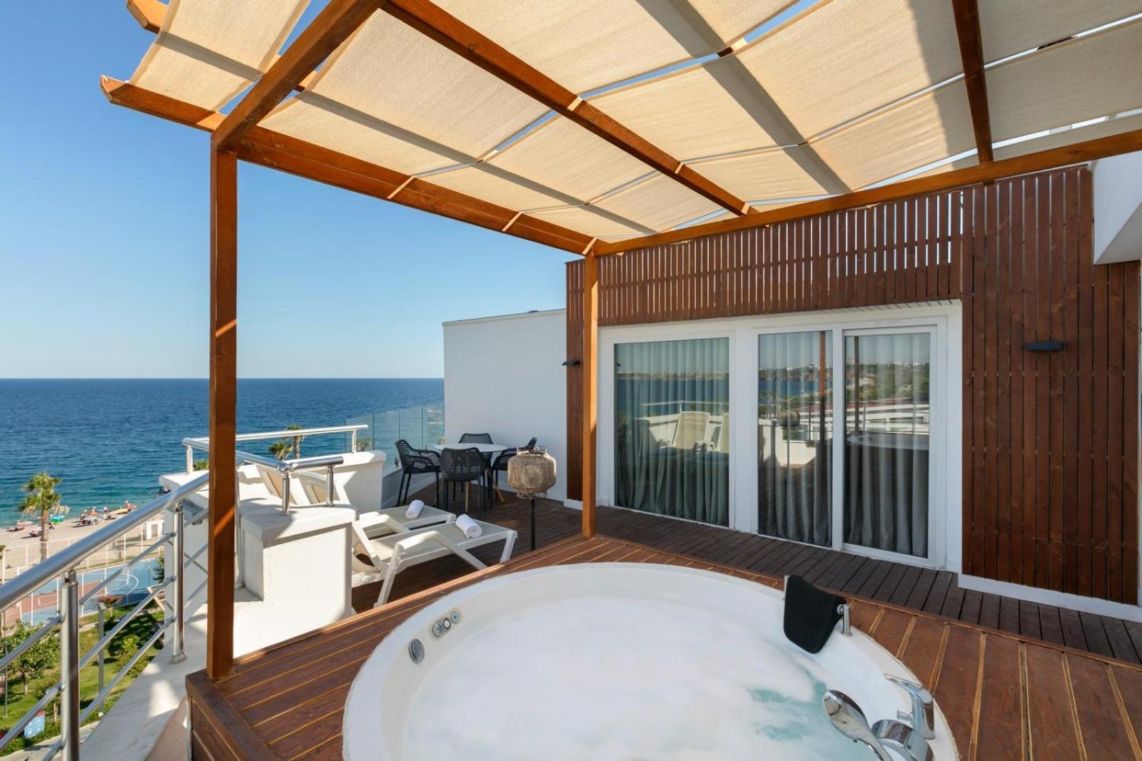 Junior Suite,1743233529:JPEG